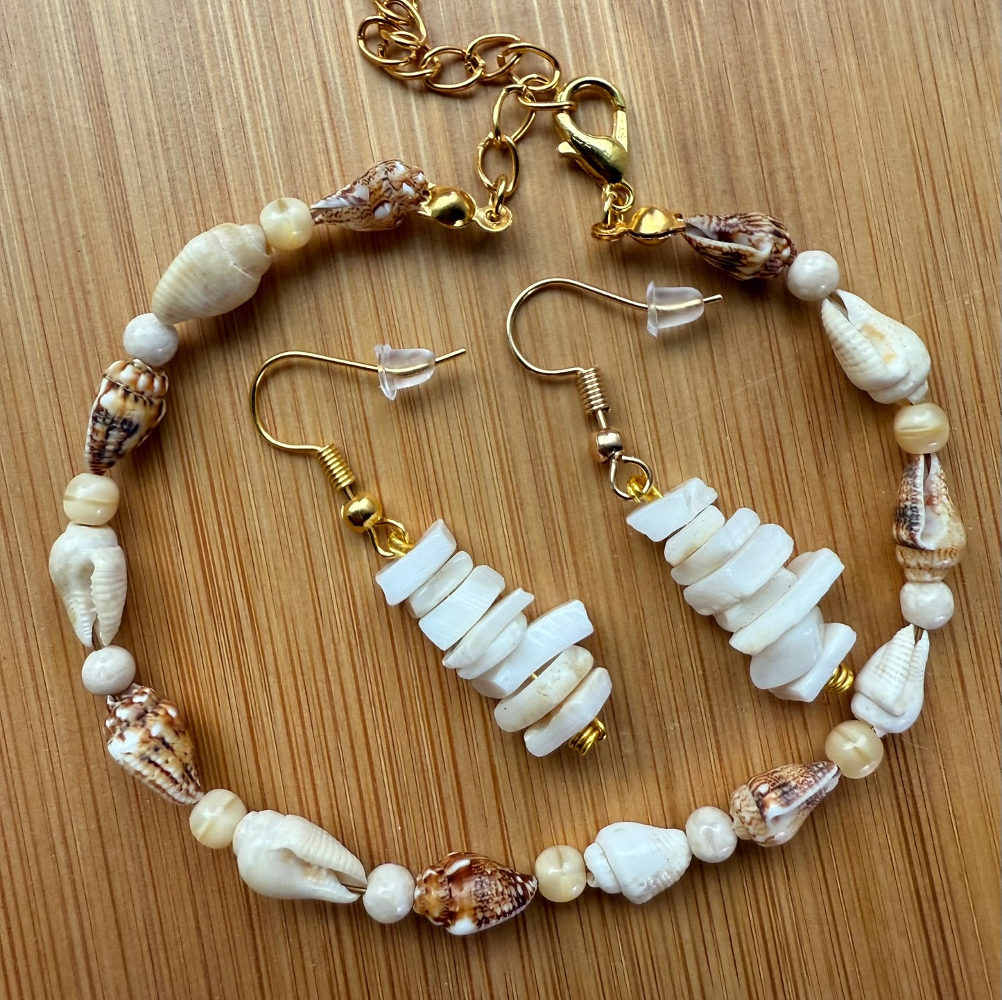 Natural Seashell Bracelet & Earrings Set